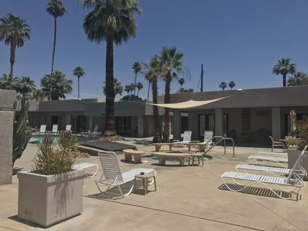All Worlds Resort Palm Springs Extérieur photo