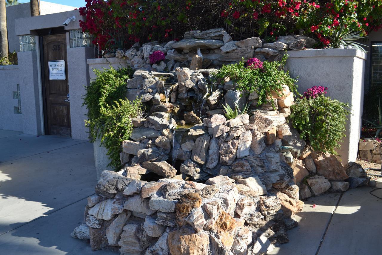All Worlds Resort Palm Springs Extérieur photo