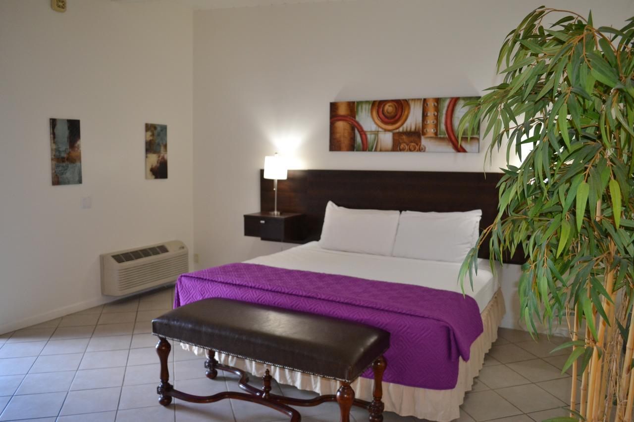All Worlds Resort Palm Springs Extérieur photo