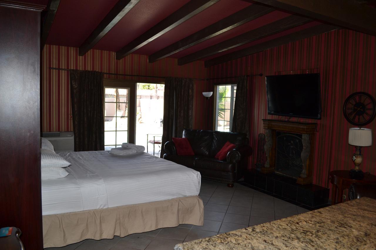 All Worlds Resort Palm Springs Extérieur photo